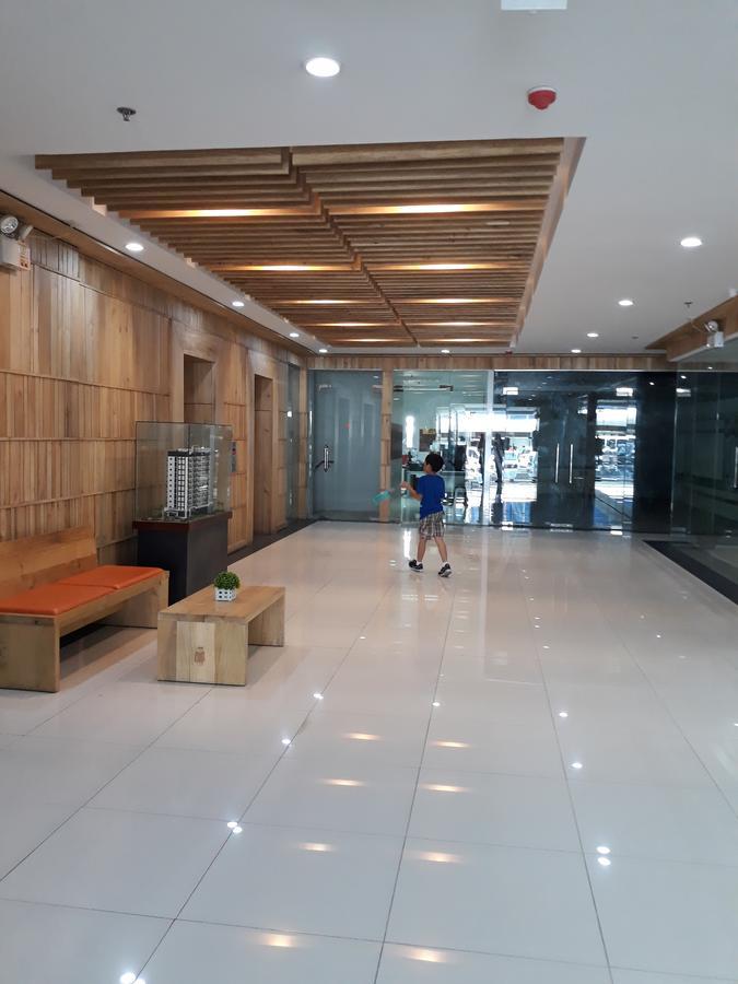 Yulz 516 At Cityscape Bacolod Kültér fotó