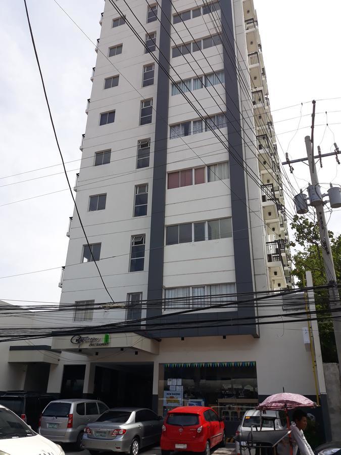 Yulz 516 At Cityscape Bacolod Kültér fotó