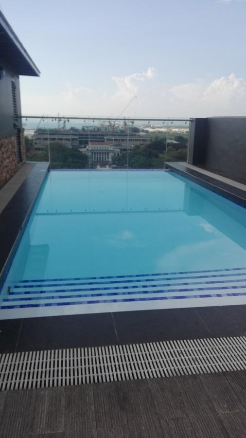 Yulz 516 At Cityscape Bacolod Kültér fotó